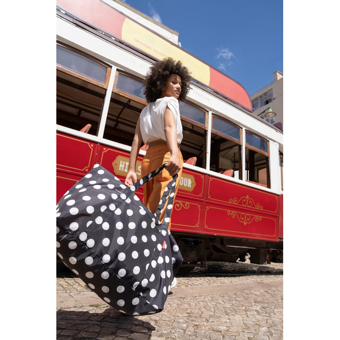 Сумка-рюкзак Reisenthel Mini Maxi Travelbag, синій, компактна та легка, Dots White