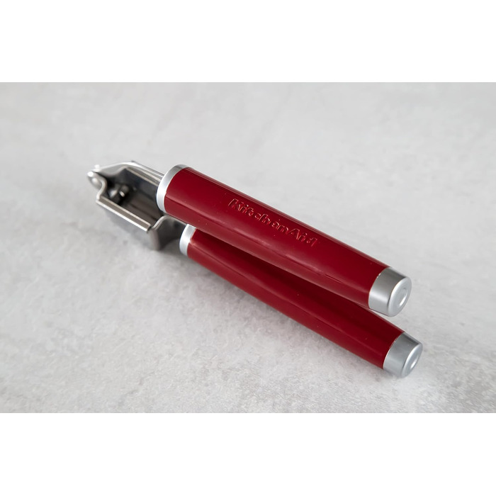 Прес для часнику KitchenAid з нержавільної сталі, придатна для миття в посудомийній машині – Almond Creme (імперський червоний)