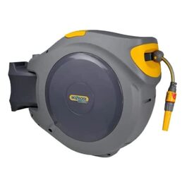 Hozelock Автоматичний шланг на котушці Auto Reel 40 м: автоматичне змотування, проста установка. Включає шланг-розпилювач, з'єднувачі, 40 м шланга Hozelock та кріплення. 5 років гарантії. [2595R0000]