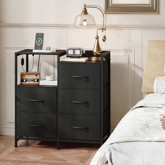 Комод з ящиками для спальні, вітальні, коридору Somdot з LED-підсвічуванням та розетками (2 AC, 1 USB, 1 Type-C), 5 тканинних ящиків, білий, 29T x 66,5B x 70,5H см