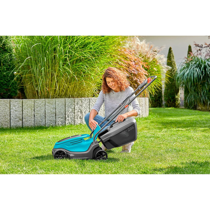 Акумуляторний газонокосарка Gardena PowerMax 37/36V P4A: комплект, до 350 м², ширина зрізу 37 см, об'єм травоспіральника 45 л, центральне регулювання висоти зрізу, двигун PowerPlus з Eco-режимом