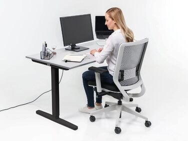 Дитяча парта Yaasa Desk Basic S, 120x70 см, регульована по висоті, з замком для ключів та USB-роз'ємом для зарядки