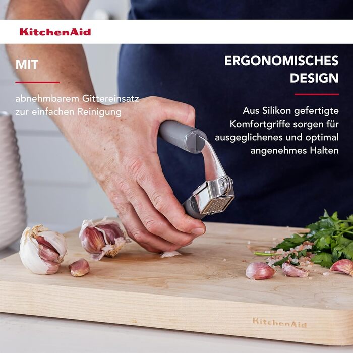 Прес для часнику KitchenAid Softgrip, сірий колір вугілля, нержавіюча сталь
