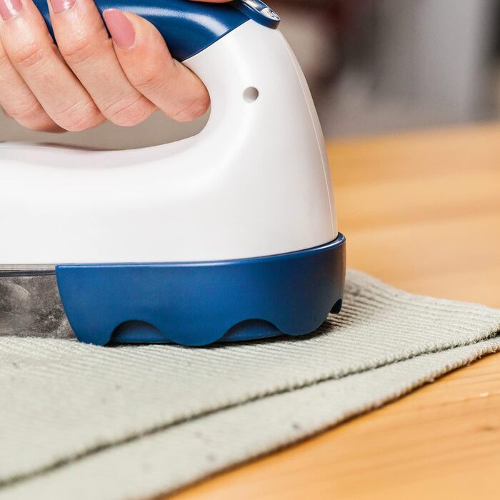 Електричний видалення ворсу Solac | 3 рівні гоління | Знімний контейнер | Портативний | Клинок з нержавіючої сталі | Зарядний пристрій або батарейки | Широкий зріз | Автоматичне гоління