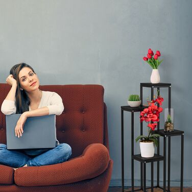 Підставка для квітів Relaxdays з 4 полицями (чорного кольору)