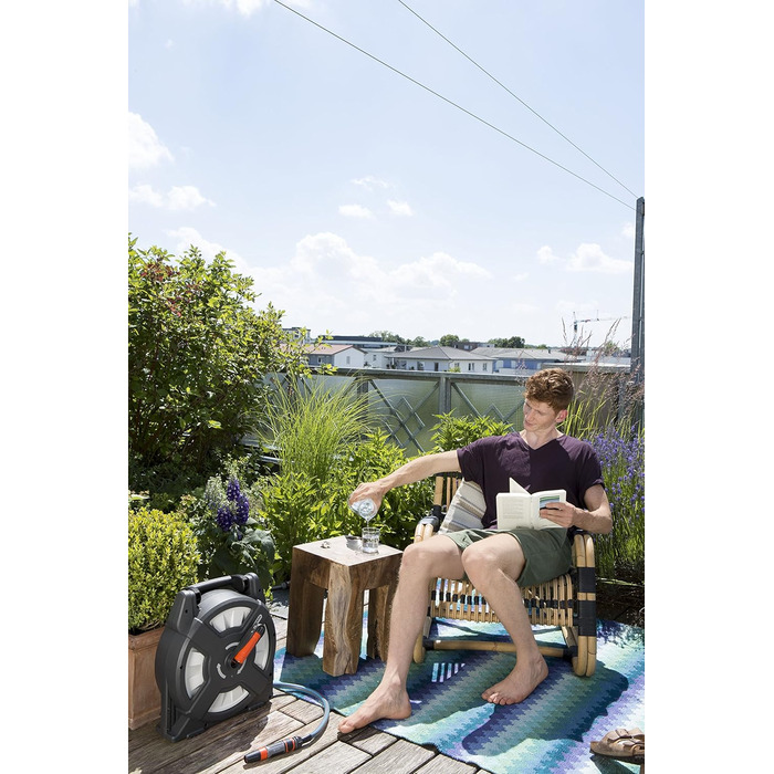 Набір для поливу Gardena City Gardening Terrassen-Schlauchbox 10 м: шланг 10 м, компактна карусель, зручна ручка, для тераси та саду