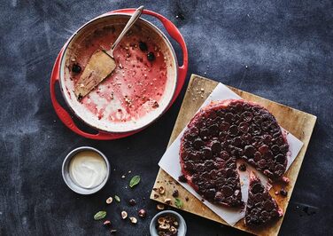 Форма для перевернутого пирога Tatin Le Creuset, чавун, Ø 28 см, 2.6 л, вишня, для всіх типів плит (включно з індукційними)