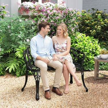 Садова лавка Gartenbank на 2 особи з литого алюмінію, стійка до погодних умов, з декоративною спинкою у вигляді тюльпанів та квітковим орнаментом, розміром 99 x 57 x 78 см