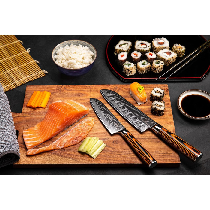 Набір кухонних ножів Wolfblood з дамаської сталі (2 шт.): Сантоку 30см та 24см. Дамаський сталь 67 шарів, твердість 62 HRC, сертифікат TÜV, дерев'яні ручки, подарункова коробка, захист леза.