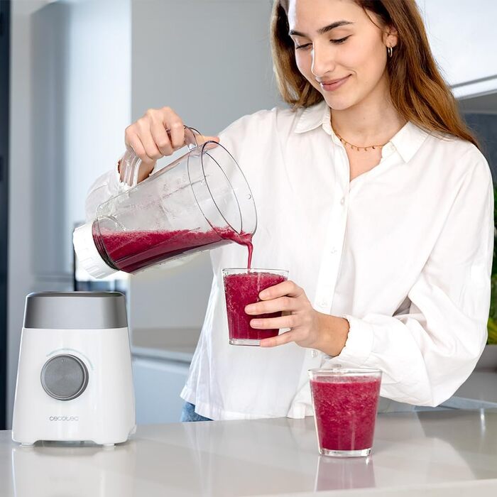 Стаціонарний блендер Cecotec Power Black Titanium 1300Max: 1300 Вт, 2 швидкості, 4 леза з титановою обробкою, 1,5 л, подрібнення льоду