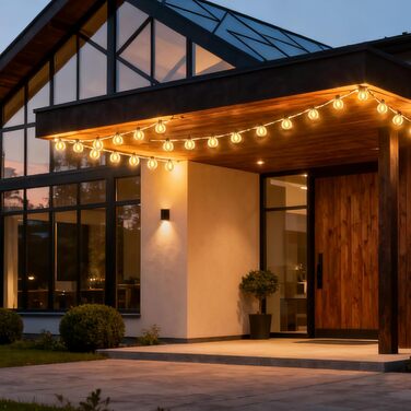 Льо́нточна гiрля́нда для зовнiшнього використання 30м, 50+2 лампочки G40, тепле бiле свiтло, IP45, для терас, вечiрiнок, саду та балкону, стиль Едiсона, з'єднувальна, чорний колір