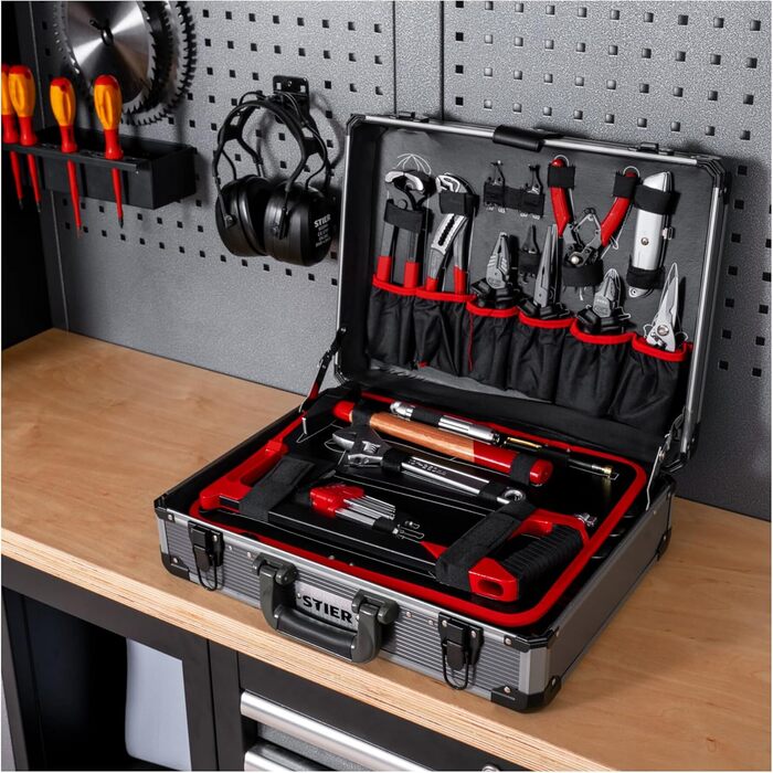 Набір інструментів STIER 144 предмети в алюмінієвому кейсі: викрутки, плоскогубці, ножиці, пилка та інше