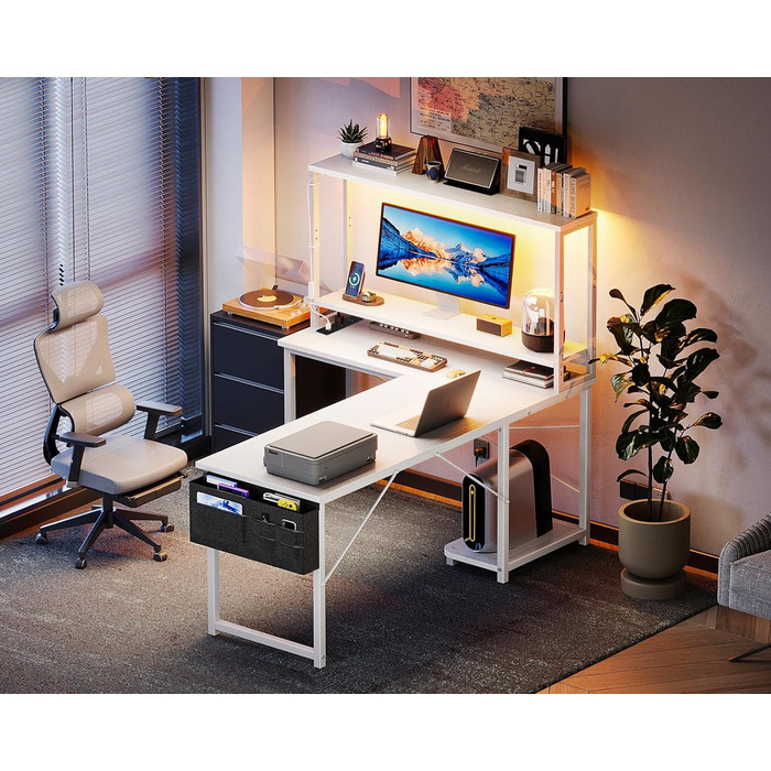 Ігровий стіл Coleshome L-подібної форми з LED-підсвічуванням та розетками, 115x80 см. Реверсивний стіл з полицями для зберігання, ігровий кутовий стіл з сумкою для дому та геймінгу, 110x80 см (135x100 см, Чорний)