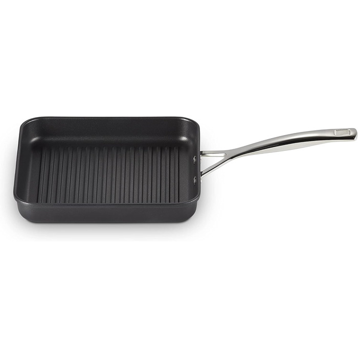 Сковорода-гриль Le Creuset з антипригарним покриттям, алюміній, 23 см, для всіх плит (вкл. індукційну), сіра/срібна