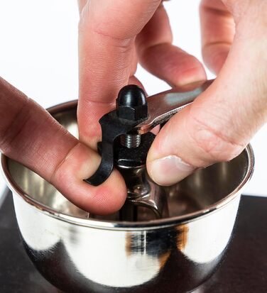 Кавомолка Peugeot Nostalgie - ручна, з регульованим сталевим жорном, 21 см, з воронкою, з бука, шоколадного кольору