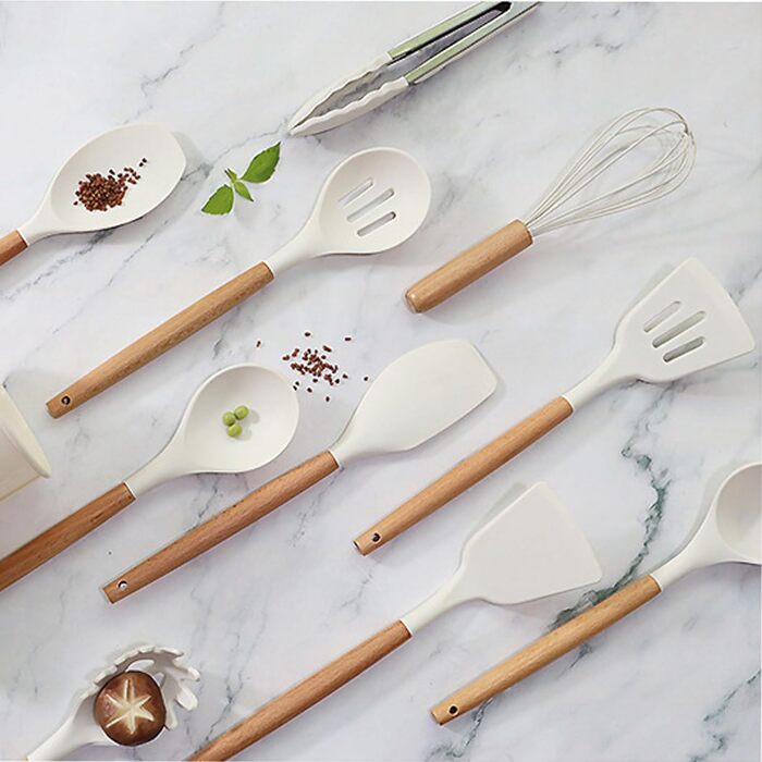 Набір кухонних аксесуарів з силікону, 28 предметів: лопатки, шпателі, мішалки та інше. Сумісний з антипригарним посудом.