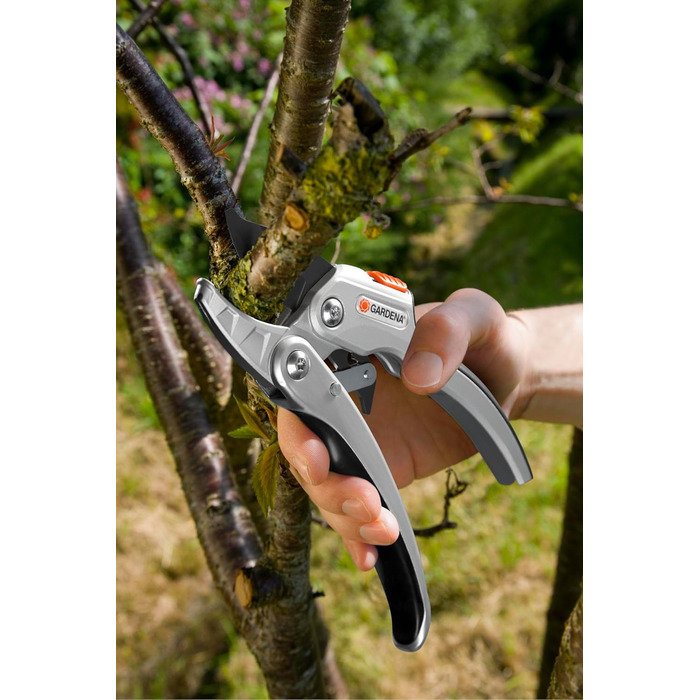 Набір для поливу Gardena City Gardening: шланг 10м, касета для зберігання, компактна ручка, для тераси та саду (18400-20)