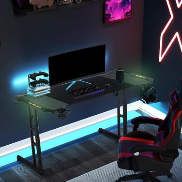 Ігровий стіл XMTECH 140x60 см з RGB LED, стіл для комп'ютера з карбоновою поверхнею, ергономічний стіл з тримачем для навушників та підстаканником, чорний