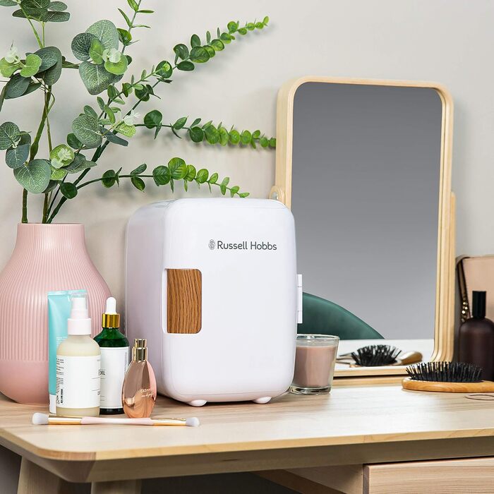 Міні-холодильник Russell Hobbs RH4CLR1001SCW 4L: портативний, AC/DC, для напоїв та косметики, скандинавський стиль, білий з ефектом дерева