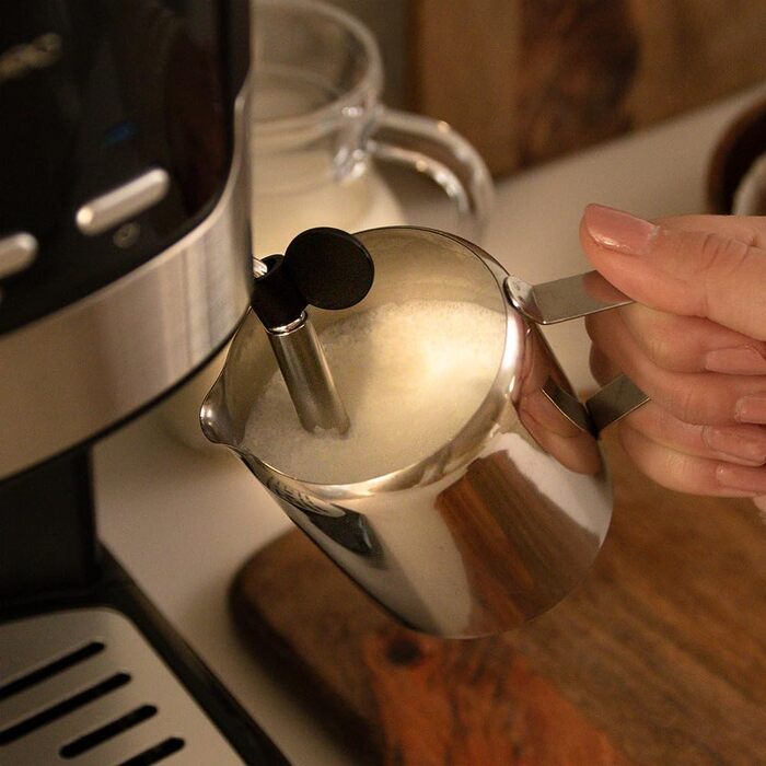 Еспресо-машина Cecotec Compact Power Espresso 20 Retro Green - 1100 Вт, 20 бар, Thermoblock, капучинатор, 1.25 л