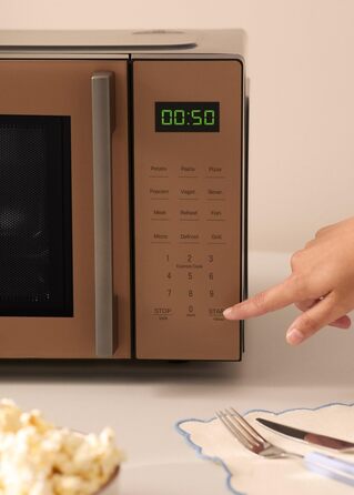 Мікрохвильова піч з грилем Microwave Studio Mokka, 20 л, ретро-стиль, 900 Вт, LCD-дисплей