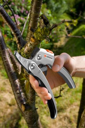 Набір для поливу Gardena City Gardening: шланг 10м, касета для зберігання, компактна ручка, для тераси та саду (18400-20)