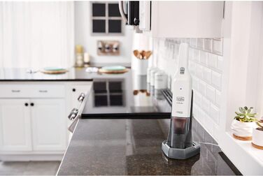 Акумуляторний ручний пилосос BlackDecker Dustbuster Slim HLVC315B11 (12 В, 1,5 Агод, без мішка та бездротовий, з вбудованою всмоктувальним насадкою розміру XXL, включаючи зарядну станцію, щілинну насадку та щітку для м'яких меблів)