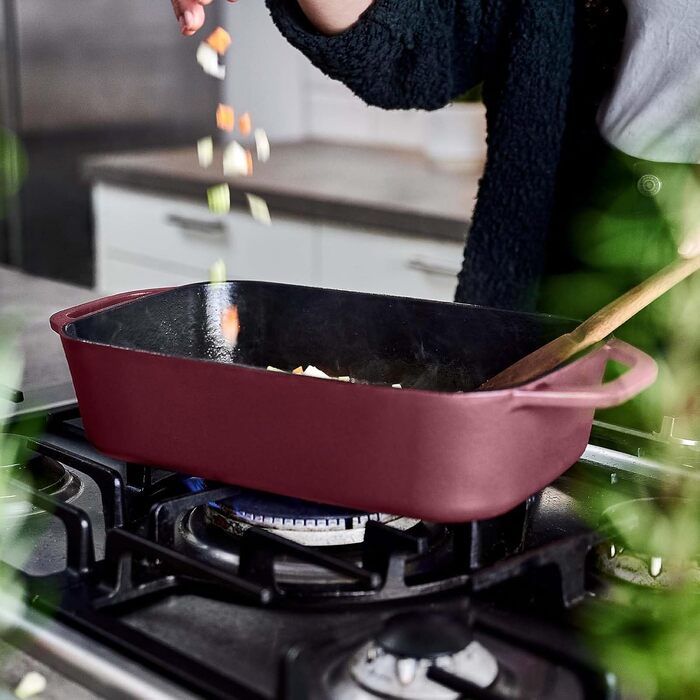 Форма для випічки Springlane з чавуну з кришкою 3L, емальована форма для хліба, пирогів та запіканок, міцна чавунна сковорода-жаровня 33,5 x 13 см, м'ятного кольору