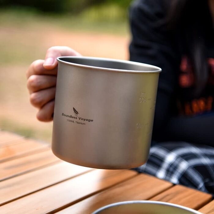 Набір посуду iBasingo Titan Becher Pfannen Set: 1100мл та 300мл для кемпінгу, туризму та пікніків. Легкий та компактний посуд з нержавіючої сталі з ручками-складанням. Набір для однієї людини Ti2053C