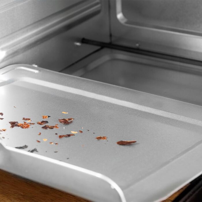 Електрична піч Cecotec Bake&Toast 2300 Black, 23 л, 1500 Вт, до 230°C, 3 режими (гриль, під-нагрів, комбінований), скляна дверцята, таймер 60 хв, піддон для крихт. Чорний колір