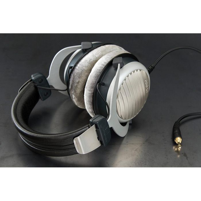 Накладні навушники beyerdynamic DT 990 Edition, відкриті, дротові, високого класу, 32 Ом, стереосистема