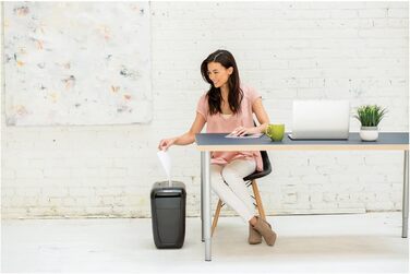 Шредер Powershred 60Cs: легкий, перехресне різання, 10 аркушів