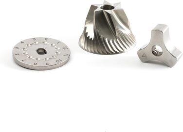 Ручна кавомолка з прецизійним жорновим механізмом з нержавіючої сталі та дерев'яним ручним грифом - для еспресо, з нержавіючої сталі (срібляста матова)