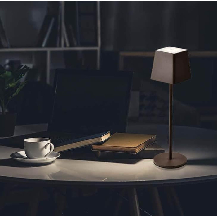 LED настільна лампа V-TAC з бездротовим живленням, сенсорне керування, акумулятор 4400 mAh, тепле світло 3000K, IP54, коричневий колір, для дому та вулиці