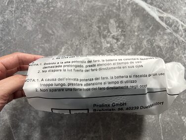 Фара MLIAIMCE, суперяскрава Світлодіодна акумуляторна фара 18000 люмен 8 світлодіодів 8 режимів з сигнальною лампою червоного кольору, IPX4 водонепроникний, Ідеально підходить для кемпінгу,риболовлі,активного відпочинку,бігу підтюпцем,роботи, піших прогул