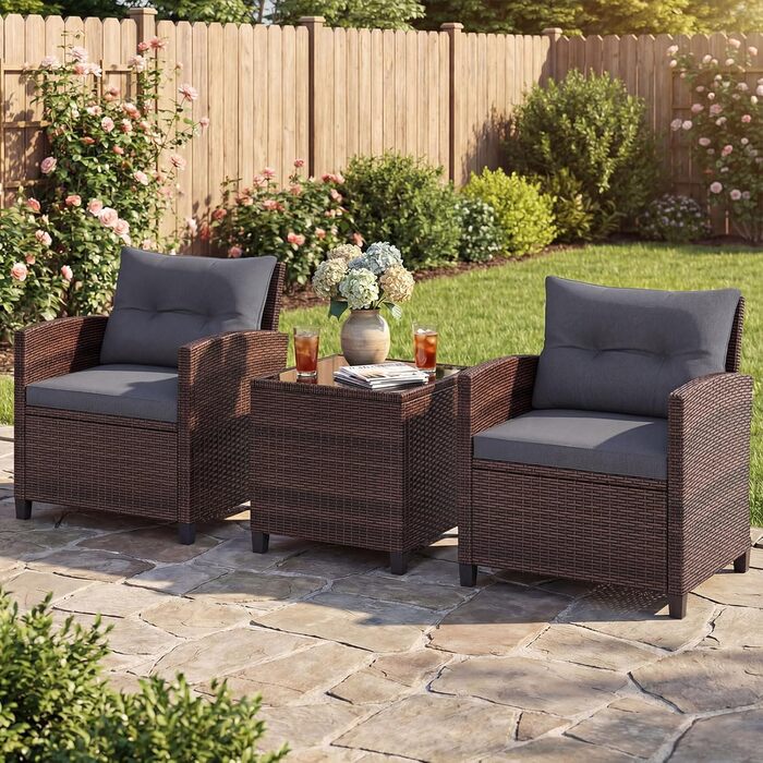 Садовий набір меблів COSTWAY з ротангу 3 предмети: 2 крісла, стіл зі скляною стільницею, подушки. Меблі для балкона, тераси, саду, для 2 осіб, коричнево-сірий