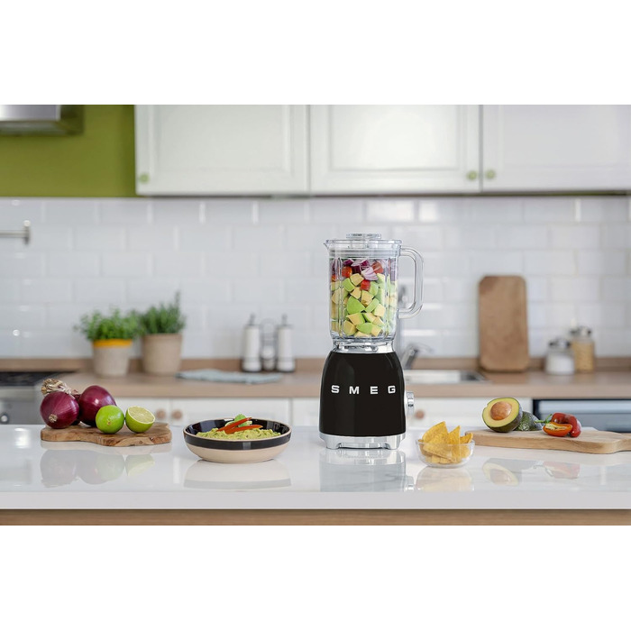 Блендер Smeg BLF03WHEU, 1,5 л, 800W, 4 швидкості, 4 програми, чорний