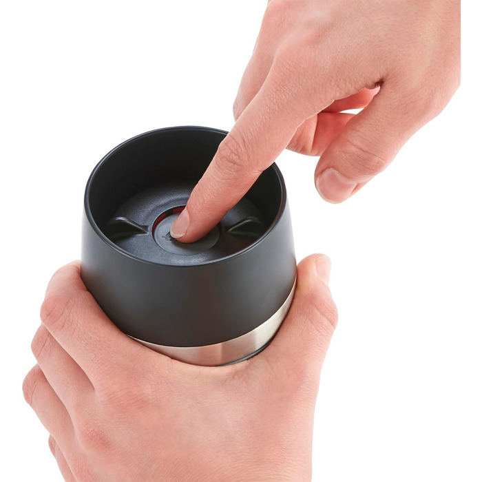 Термокружка Emsa Travel Mug Classic 360 ml, жовта, з рукавом, Quick-Press, 360° відкриття