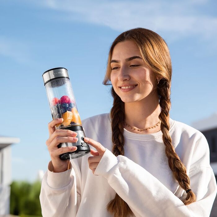 Портативний блендер Cecotec Power Titanium 300 EasyGo: 350W, подрібнює лід, 4 леза з титановим покриттям, 2 кухоль та 2 кришки