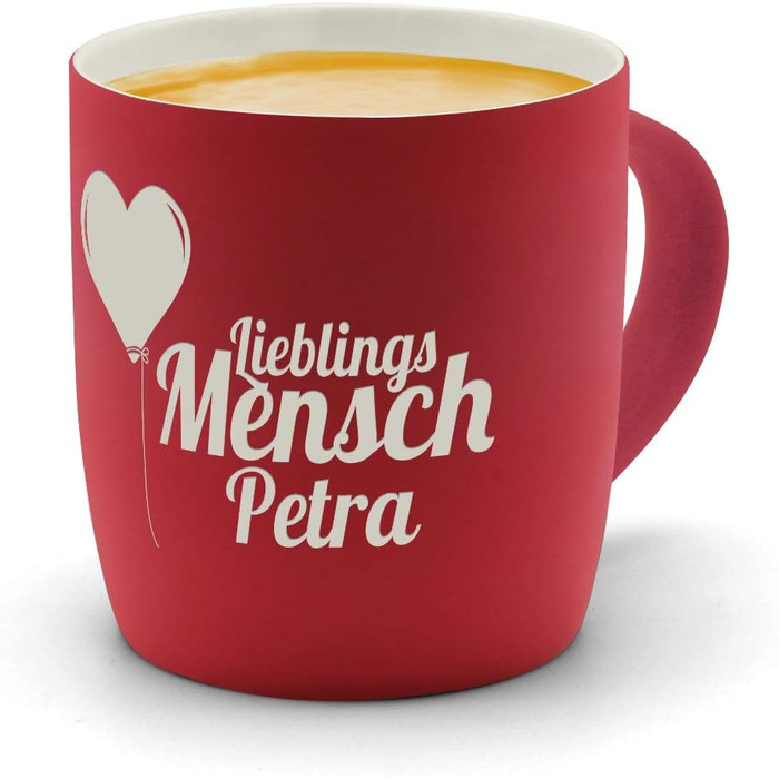 Горнятко для кави з іменем Петра - Кружка SoftTouch улюблена людина - Матова прогумована поверхня - Червоний