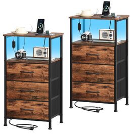 колір: дерев'яне різьблення