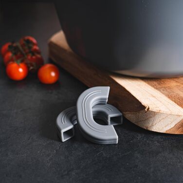 Каструля з антипригарним покриттям 10 літрів з кришкою, діаметр 28 см, з алюмінієвого лиття, для всіх типів плит (включаючи індукцію), сіра. Ідеально підходить для супу, тушкування та приготування великих порцій.