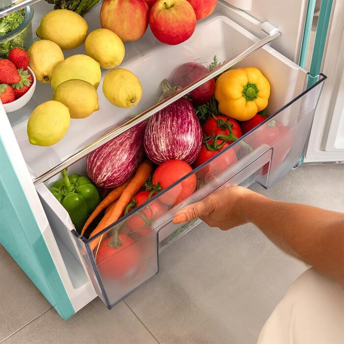 Холодильник Cecotec Bolero CoolMarket 2D Origin 86L: 89,3 см, 48,7 см, 86 л, Клас E, з відділенням для льоду, внутрішнім освітленням, хромованим ручками