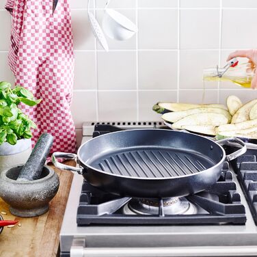 GreenPan Essentials сковорода-гриль (28 см), керамічне антипригарне покриття, без PFAS, для індукційних плит, придатна для миття в посудомийній машині, чорна
