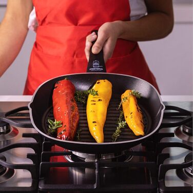 Сковорода гриль Moneta Ricla 28 см, з дозованим покриттям, чорна, з корпусу з 100% переробленого алюмінію