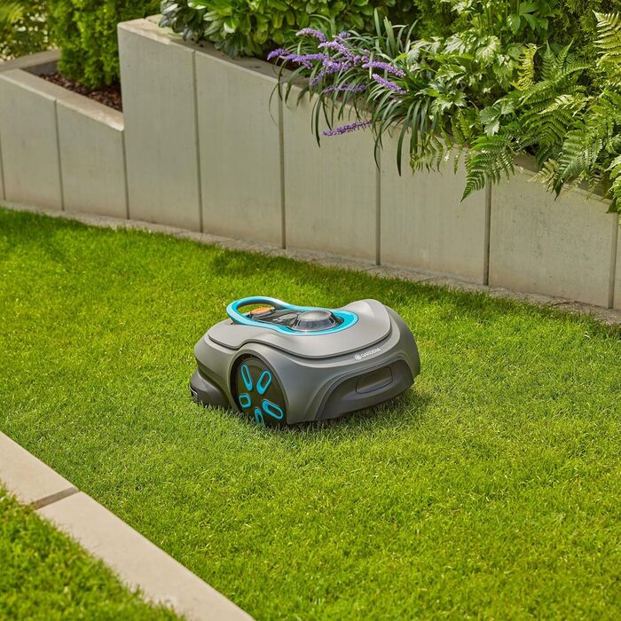 Робот-газонокосачка Gardena Smart Sileno Free Set 600 м²: LONA Intelligence, обрізка по краях, без кабелю, тиха робота, керування через додаток (19921-20)
