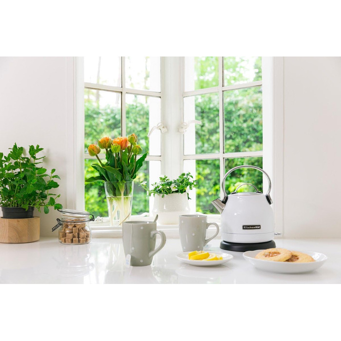 Електричний чайник KitchenAid 5KEK1222, 1.25 л, білий, класичний дизайн