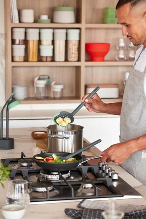 Набір кухонного приладдя Lékué 5 шт. з силікону та пластику (вінчики)