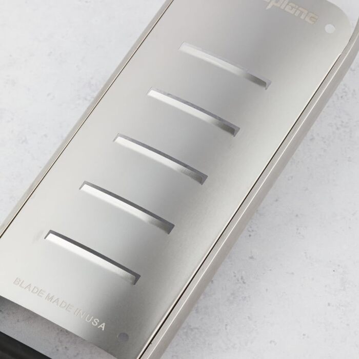 Мікроплан NEUE Professional Serie GROBE Klinge: професійна тертка з нержавіючої сталі для твердого сиру, овочів та спецій | Зроблено в США