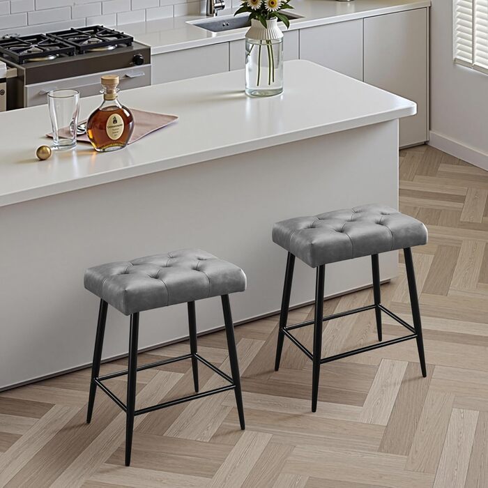Набір з 2 барних стільців з мікрофібри, сірого кольору, з підніжкою, 62.5 см, без спинки для кухні, бістро, їдальні